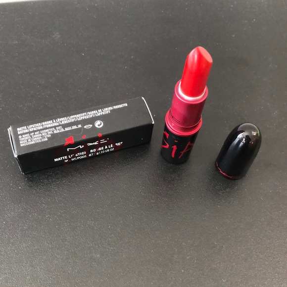 2 / $20 MAC Viva Glam SIA Matte Red Lipstick - Picture 1 of 4